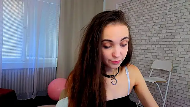 Snapshot of EllaSteele chatting on September 18, 1:36 pm EllaSteele online show from September 18, 1:36 pm