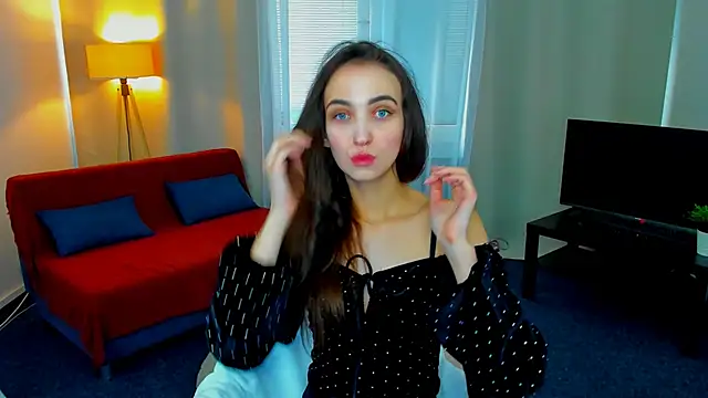 Snapshot of EllaSteele chatting on October 3, 1:45 pm EllaSteele online show from October 3, 1:45 pm