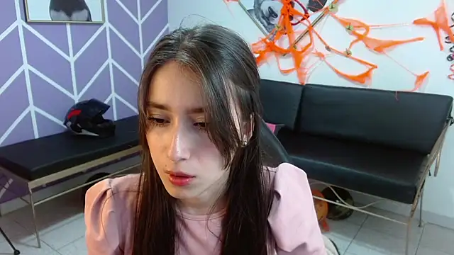 Adhara Kitten online show from November 7, 1:15 pm