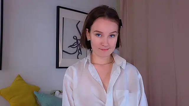 Snapshot of QueenieHathaway chatting on October 21, 1:16 am QueenieHathaway online show from October 21, 1:16 am