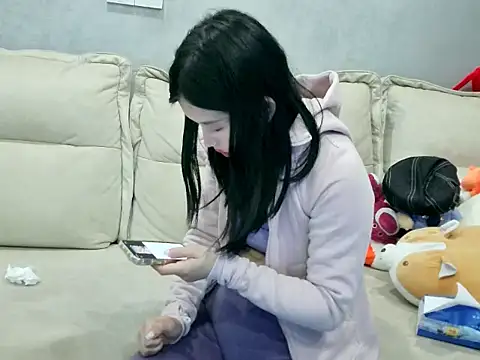 xiaoLI-2025 online show from November 5, 3:15 pm