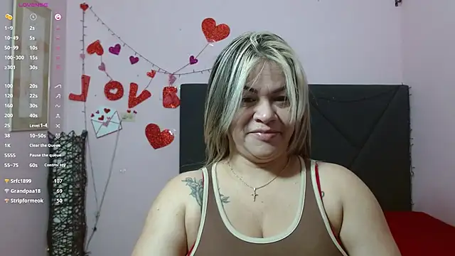 pamela echeverria online show from June 3, 11:11 am