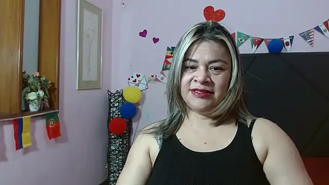 pamela echeverria online show from July 16, 11:29 am