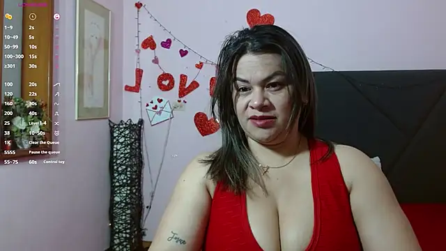 pamela echeverria online show from May 7, 11:13 am