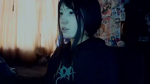 Terraelowen online show from March 25, 2:49 pm