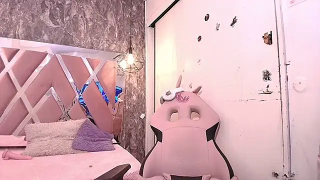 Snapshot of Terraelowen chatting on September 13, 11:43 am Terraelowen online show from September 13, 11:43 am