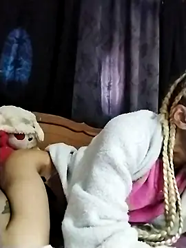 catrina love online show from May 15, 3:54 pm