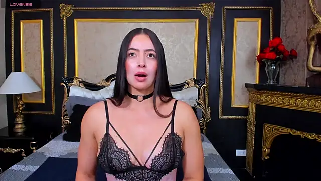 Snapshot of AlaskaAmato chatting on November 2, 6:57 pm AlaskaAmato online show from November 2, 6:57 pm