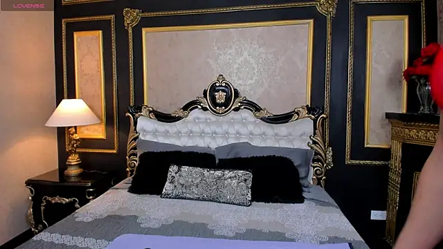 Snapshot of AlaskaAmato chatting on November 8, 7:06 pm AlaskaAmato online show from November 8, 7:06 pm