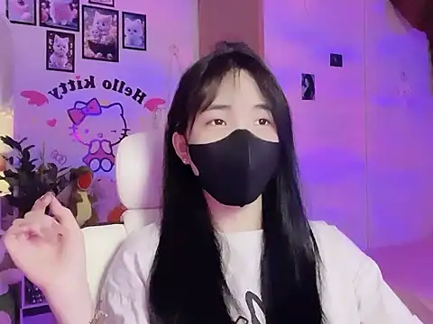 keelinnn19 online show from October 8, 6:30 pm