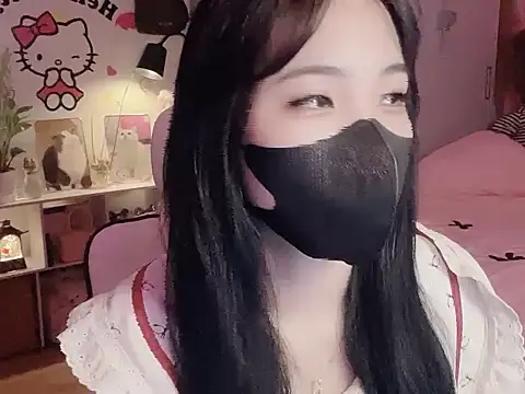 keelinnn19 online show from February 8, 6:16 pm