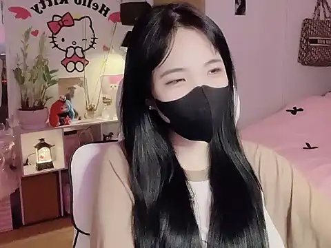 keelinnn19 online show from February 20, 4:20 pm