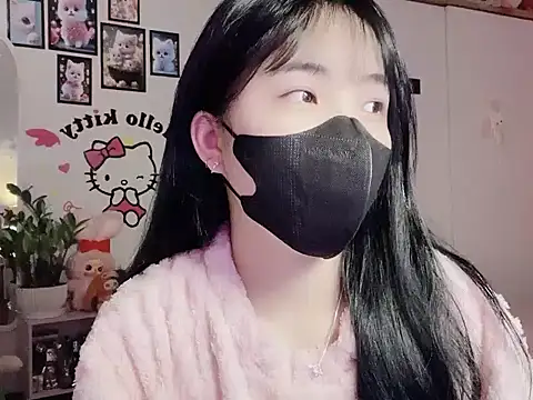 keelinnn19 online show from November 18, 8:45 pm