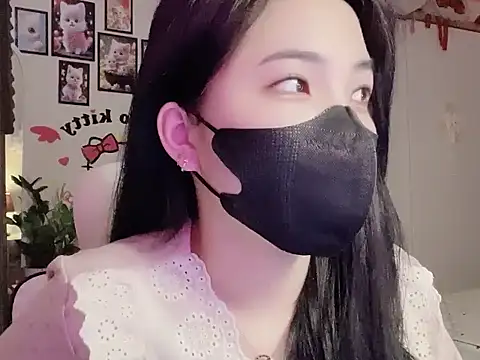 keelinnn19 online show from October 25, 8:20 pm