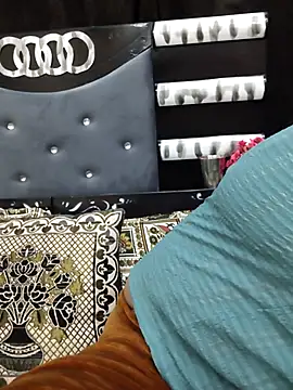 Snapshot of Suhana_Darling chatting on January 31, 9:13 pm Suhana Darling online show from January 31, 9:13 pm