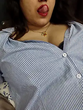 Suhana Darling online show from March 14, 8:53 am