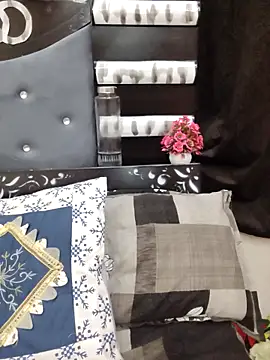 Snapshot of Suhana_Darling chatting on February 24, 5:14 pm Suhana Darling online show from February 24, 5:14 pm