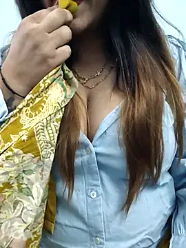 Snapshot of Suhana_Darling chatting on February 8, 10:29 pm Suhana Darling online show from February 8, 10:29 pm