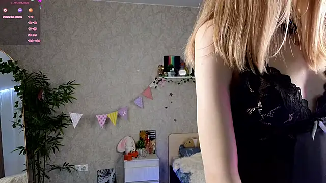 AnnyiBlue online show from April 7, 12:51 pm