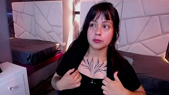 sophiaa 7 online show from February 12, 11:21 am