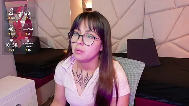 Snapshot of sophiaa_7 chatting on October 7, 2:40 pm sophiaa 7 online show from October 7, 2:40 pm