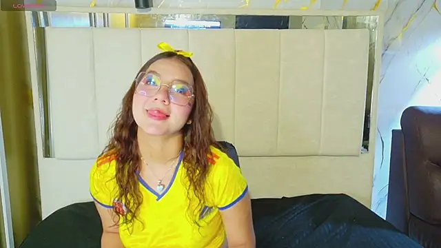 Snapshot of angeles_azul chatting on June 11, 3:31 pm angeles azul online show from June 11, 3:31 pm