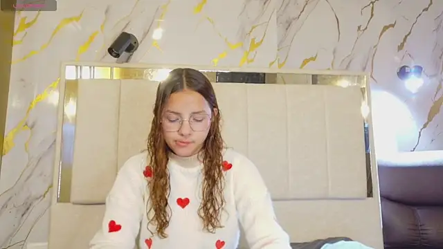 angeles azul online show from April 15, 1:37 pm