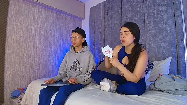 NickandAbby  online show from March 14, 11:05 am