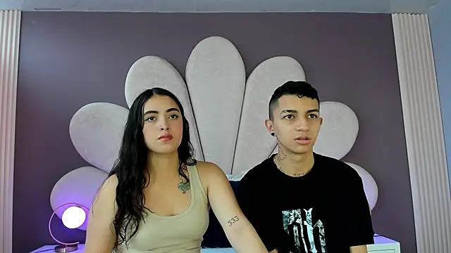 NickandAbby  online show from November 9, 3:38 pm