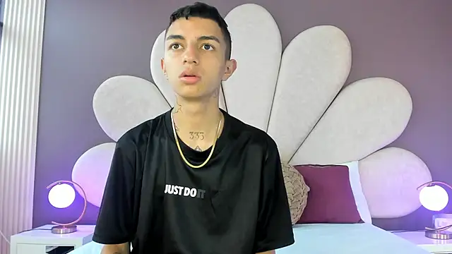 NickandAbby  online show from April 13, 8:13 pm