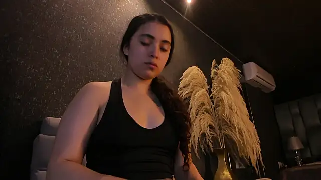 Snapshot of NickandAbby_ chatting on February 19, 7:22 pm NickandAbby online show from February 19, 7:22 pm