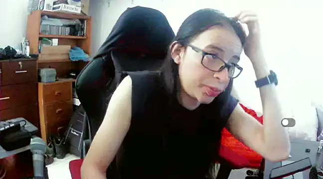 Snapshot of nicol1991 chatting on March 19, 3:08 pm nicol1991 online show from March 19, 3:08 pm