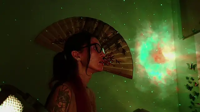 KiotoShine online show from February 4, 7:42 pm