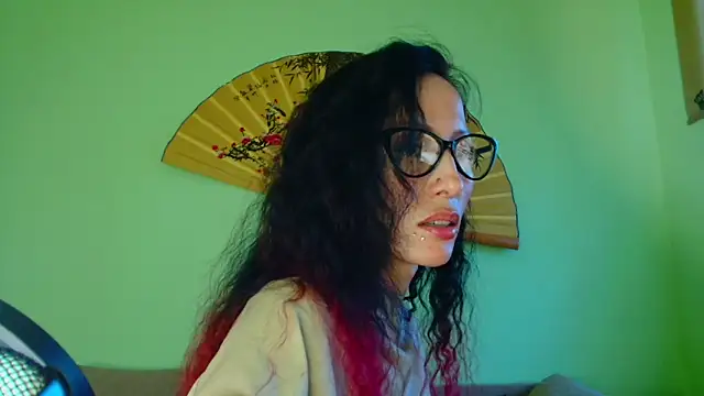 KiotoShine online show from April 21, 5:30 pm