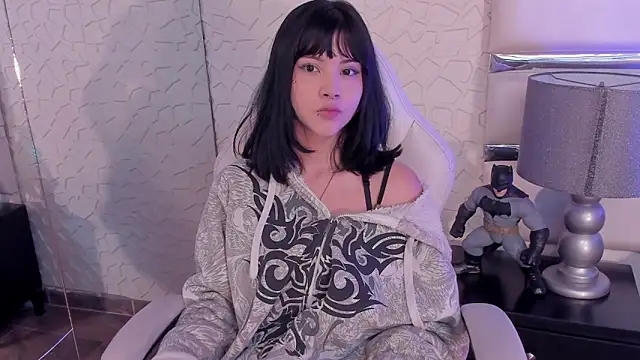 TatiLee online show from March 26, 11:41 am