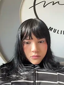 TatiLee online show from April 12, 1:25 pm