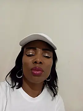 SEXYMOANSXX online show from February 7, 2:36 pm