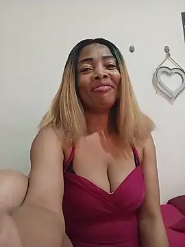 Snapshot of SEXYMOANSXX chatting on June 16, 8:58 am SEXYMOANSXX online show from June 16, 8:58 am