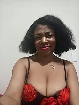 Snapshot of SEXYMOANSXX chatting on November 7, 5:06 pm SEXYMOANSXX online show from November 7, 5:06 pm