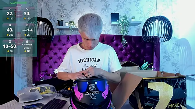 nicktorn online show from December 4, 12:48 pm