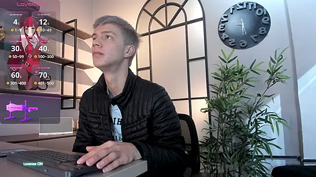 Snapshot of nicktorn chatting on October 13, 12:18 pm nicktorn online show from October 13, 12:18 pm
