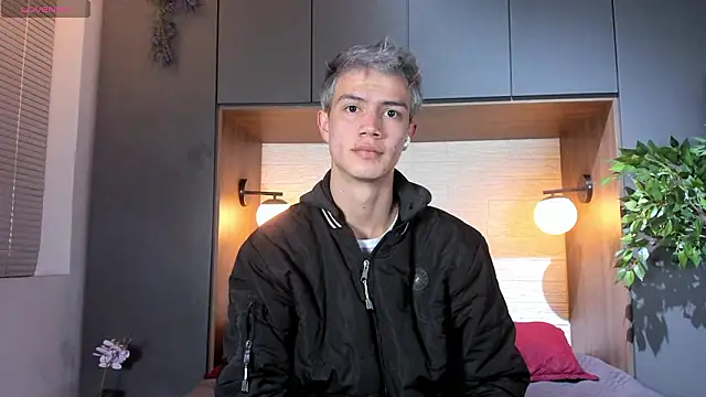 Snapshot of nicktorn chatting on March 2, 1:07 pm nicktorn online show from March 2, 1:07 pm