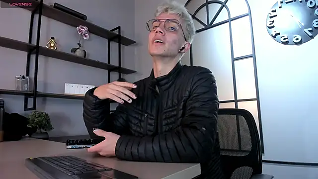 nicktorn online show from November 28, 1:00 pm