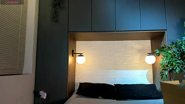 Snapshot of nicktorn chatting on December 18, 11:58 am nicktorn online show from December 18, 11:58 am