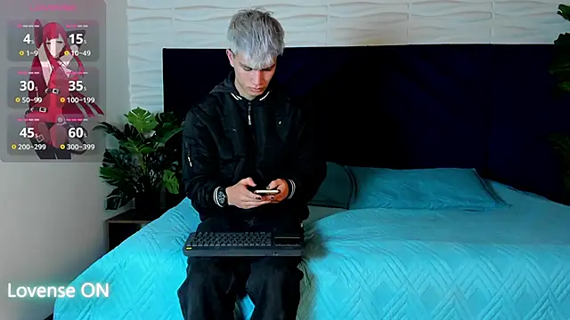 Snapshot of nicktorn chatting on December 20, 12:08 pm nicktorn online show from December 20, 12:08 pm