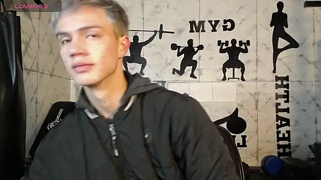 Snapshot of nicktorn chatting on February 17, 12:13 pm nicktorn online show from February 17, 12:13 pm