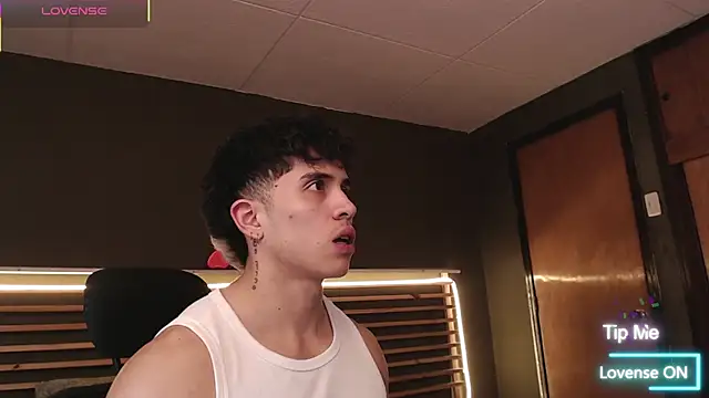 PaulEvens online show from December 17, 1:27 pm