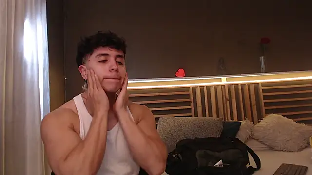 PaulEvens online show from November 25, 1:33 pm