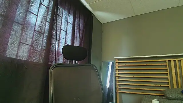 Snapshot of PaulEvens chatting on May 28, 3:07 pm PaulEvens online show from May 28, 3:07 pm