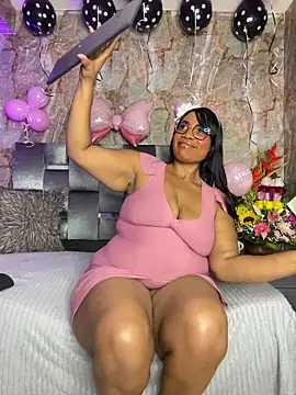 Snapshot of aranzzalatin chatting on November 29, 11:54 am aranzzalatin online show from November 29, 11:54 am